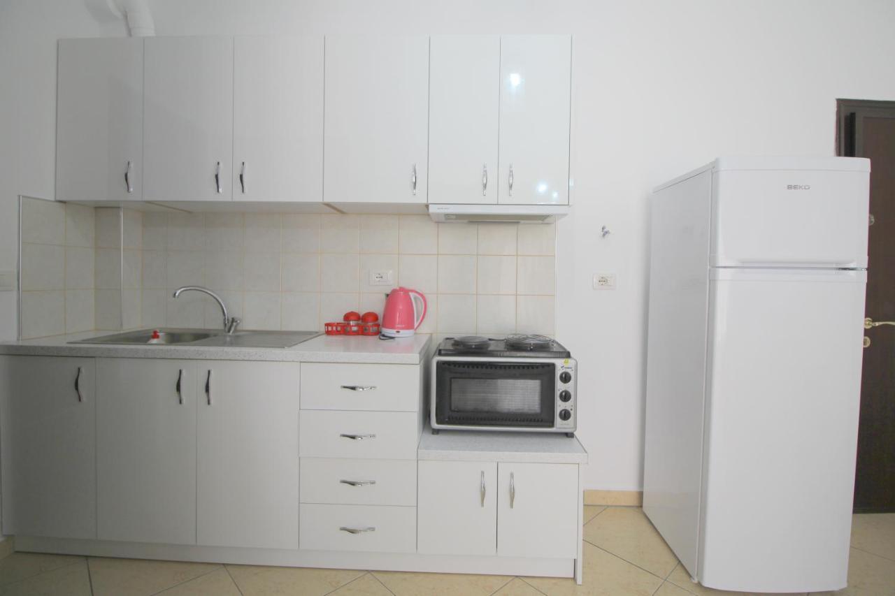 Eleana Apartments Саранда Екстер'єр фото