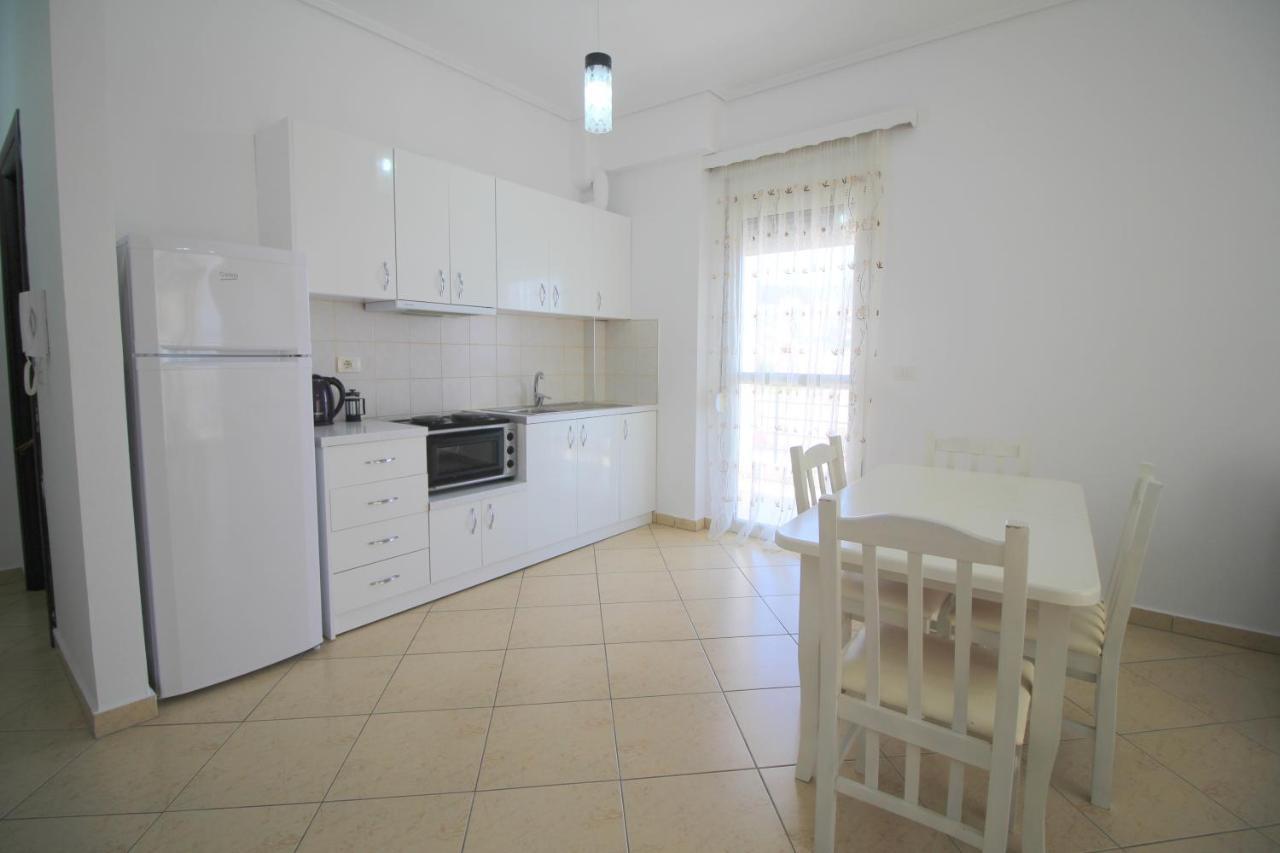Eleana Apartments Саранда Екстер'єр фото