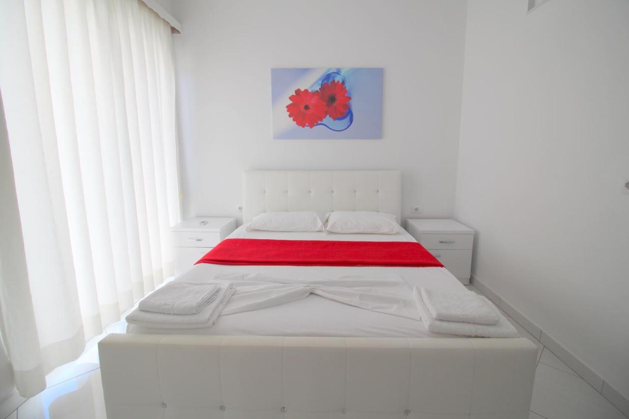 Eleana Apartments Саранда Екстер'єр фото