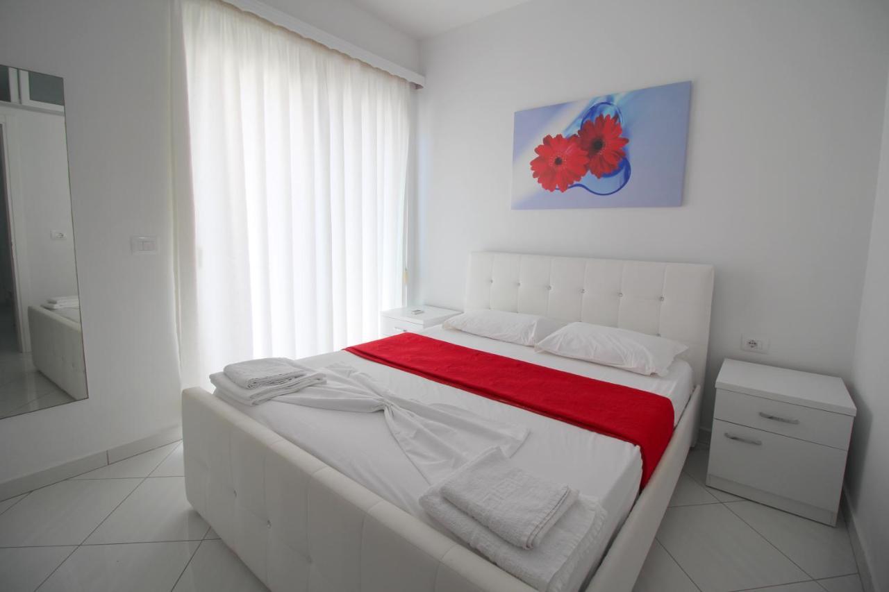 Eleana Apartments Саранда Екстер'єр фото