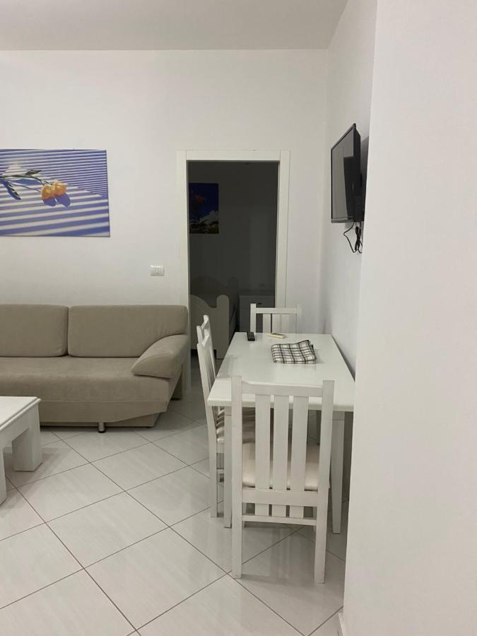Eleana Apartments Саранда Екстер'єр фото